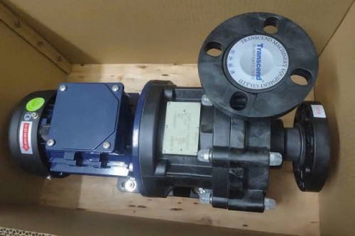 Bơm Hóa Chất Dẫn Động Từ Và Cụm Van Nhựa Kháng Axit